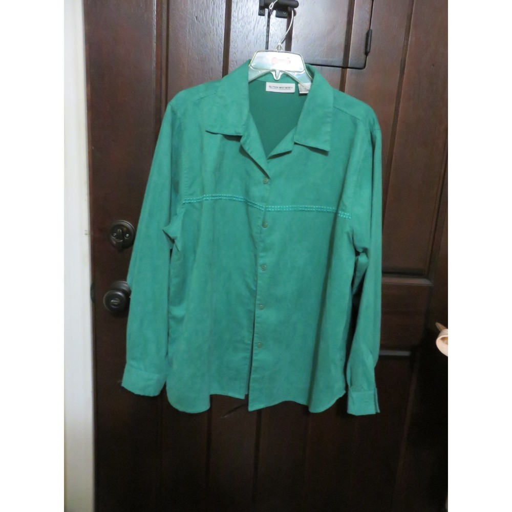 ALLISON WHITMORE GREEN FAUX SUEDE BLOUSE SIZE L